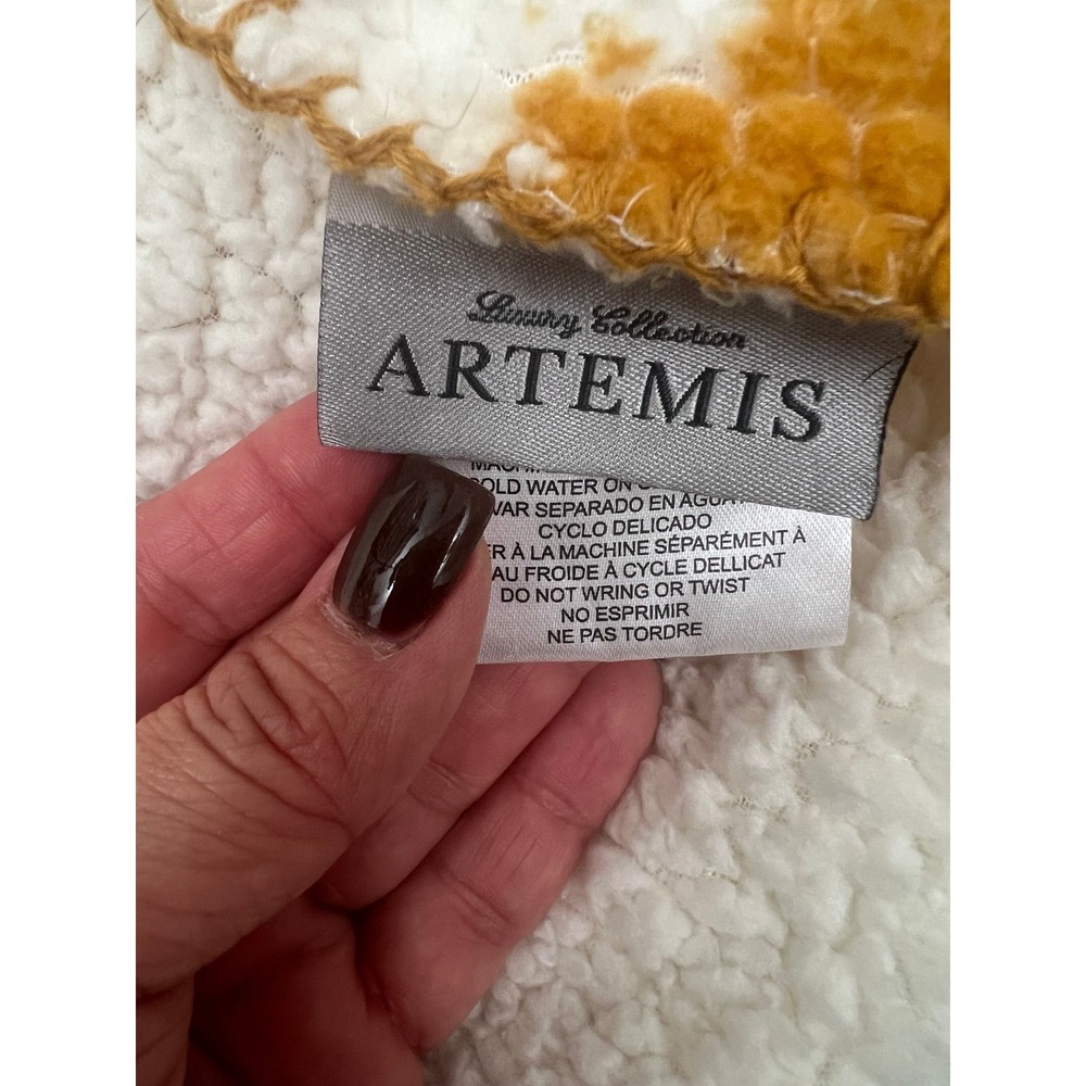Artemis Velveteen Berber‎ Throw/Blanket/ Reversible mustard - Picture 4 of 8
